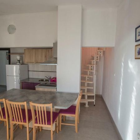 Apartmani Simic Starigrad Paklenica Exteriör bild