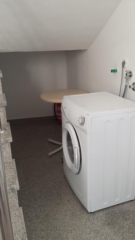 Apartmani Simic Starigrad Paklenica Exteriör bild