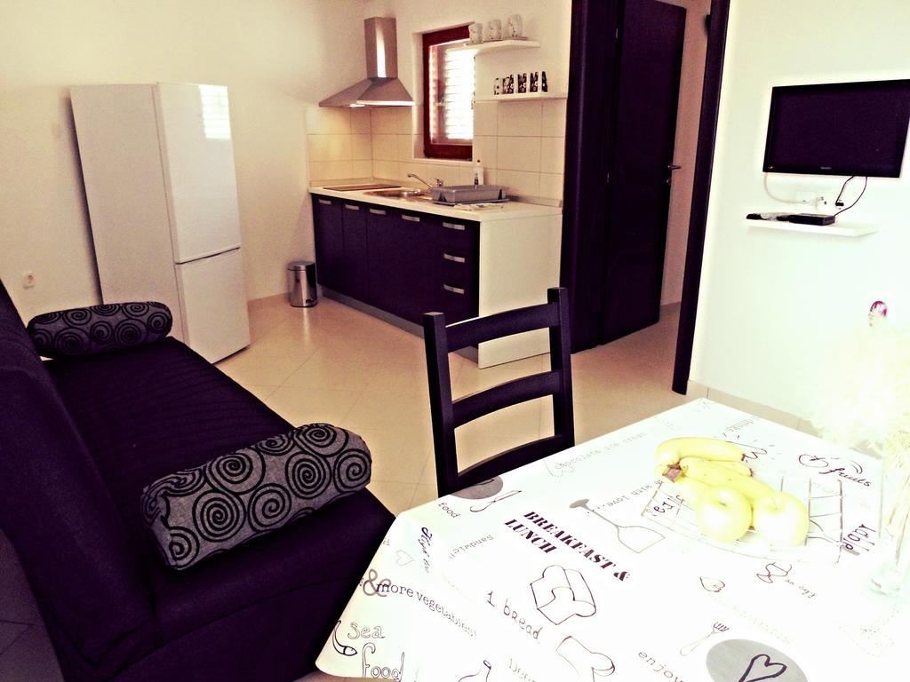 Apartmani Simic Starigrad Paklenica Exteriör bild