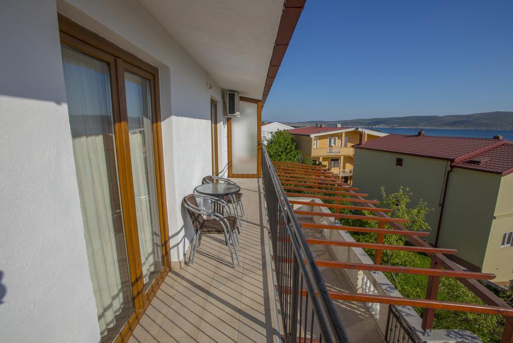 Apartmani Simic Starigrad Paklenica Exteriör bild