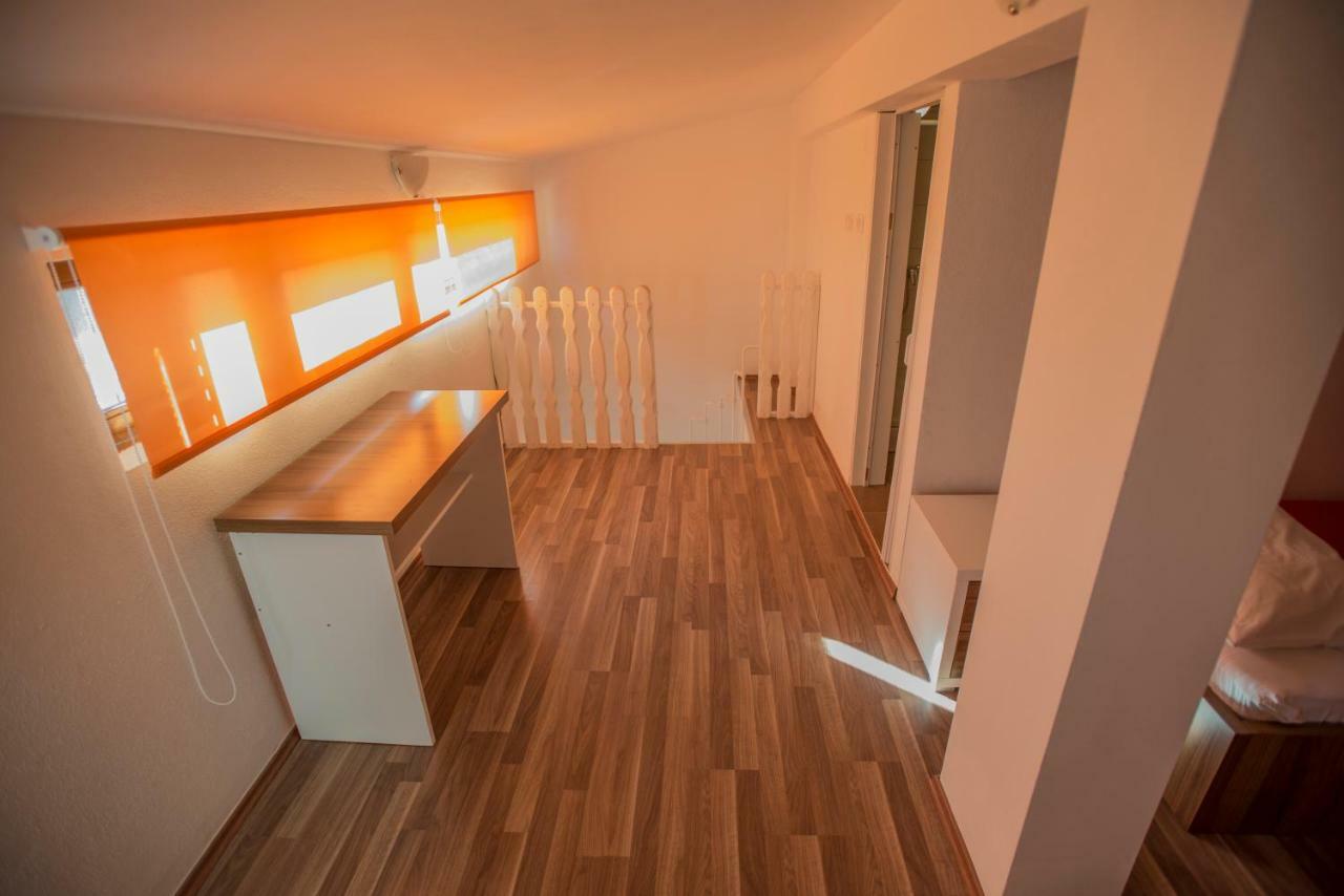 Apartmani Simic Starigrad Paklenica Exteriör bild